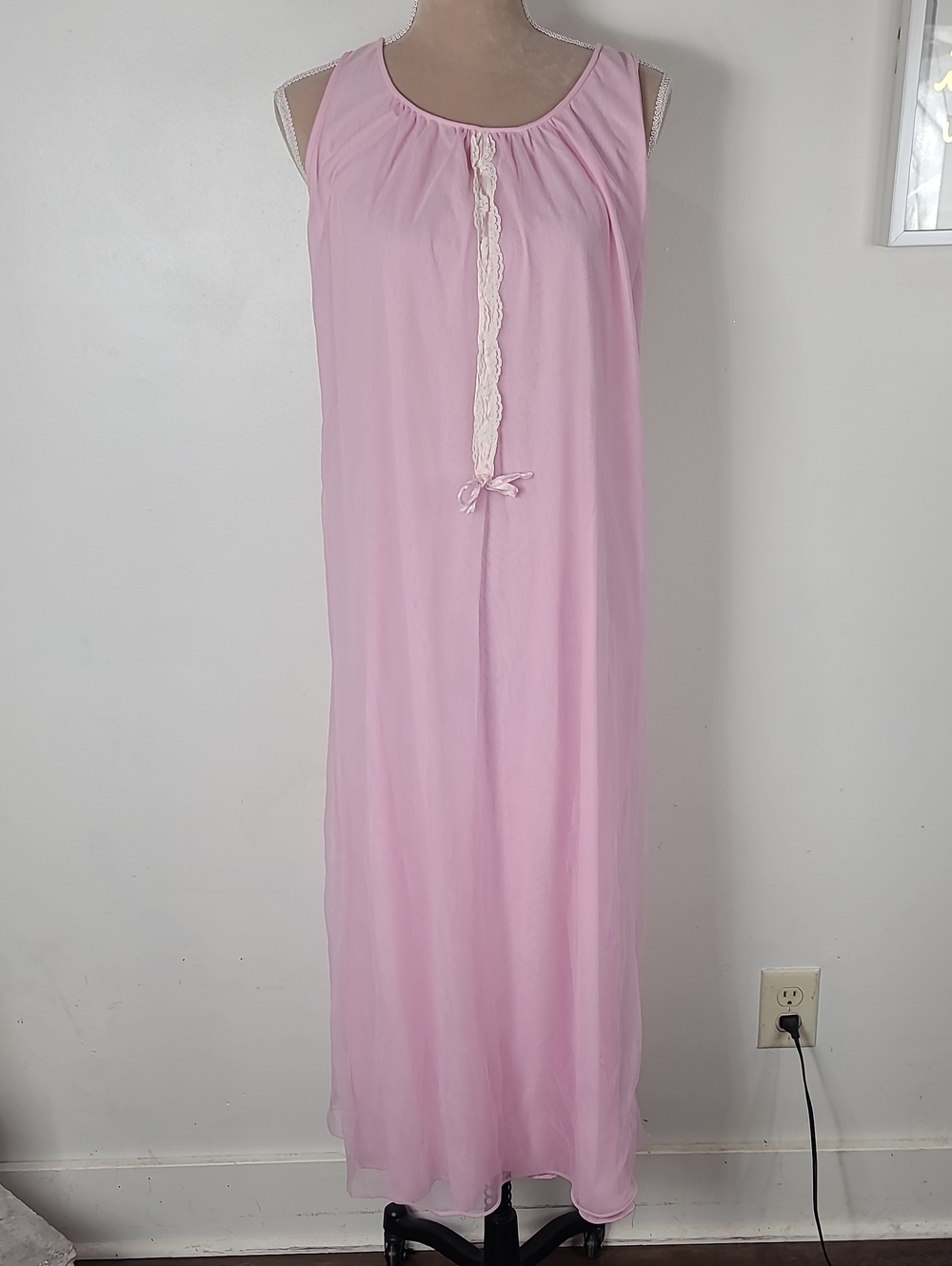 Vtg MCM ILGWU 2-Piece Pink & Cream Sheer Lace Peignoir & Nylon Nightgown Set M - Picture 9 of 16